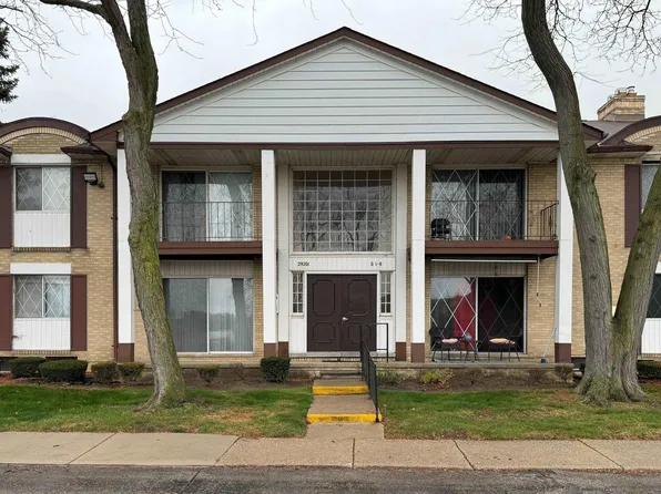 29201 Hayes Rd #41-G4, Warren, MI 48088