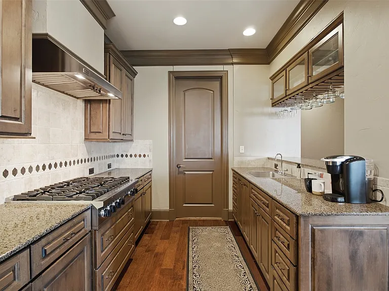 501 Samuels Ave #230 — Photo 18