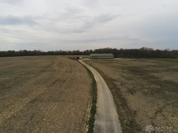 2945 Cornstalk Rd, Waynesville, OH 45068