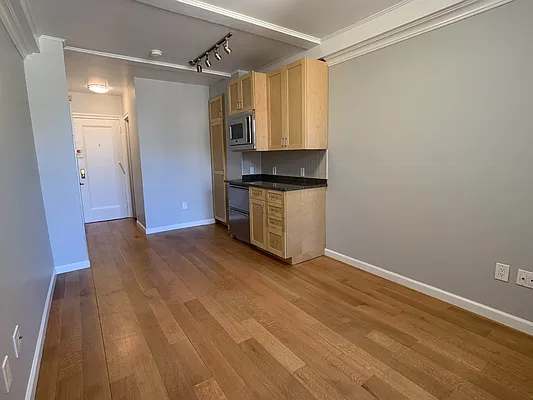 Rented by Tourma Realty LLC | media 41