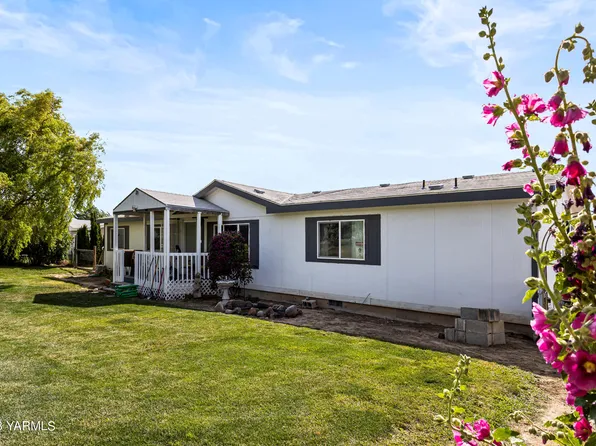 1460 N Bonair Rd, Zillah, WA 98953