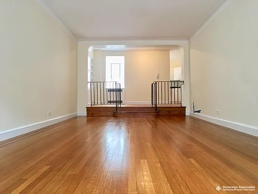 Rented by Sovereign Associates | media 11