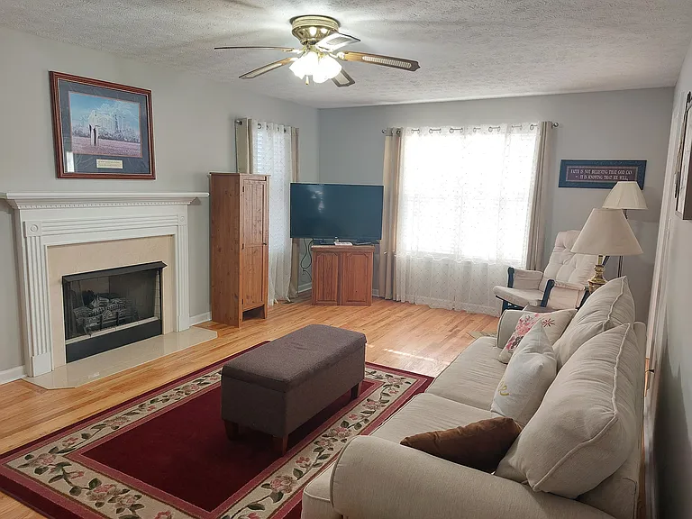 30 Valley Breeze Dr — Photo 16