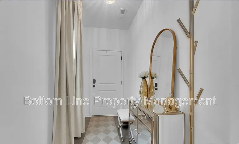 242 Lacewing Dr — Photo 2
