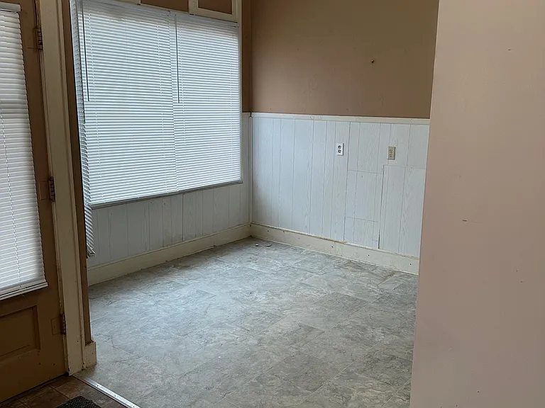 123 N Walnut St #123 — Photo 5