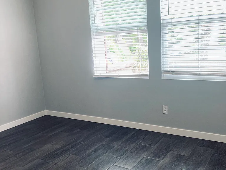 1408 Blairwood Ave — Photo 10