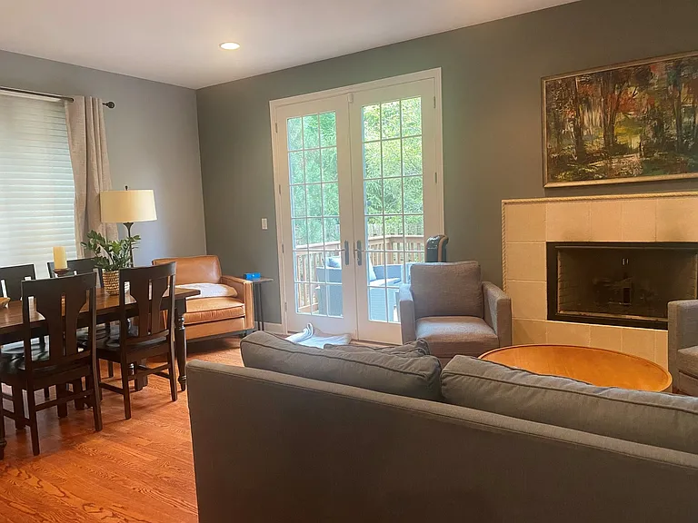 1501 Stonegate Mnr — Photo 5