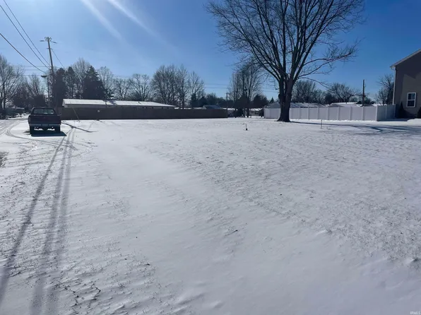 1574 Liberty St, Wabash, IN 46992