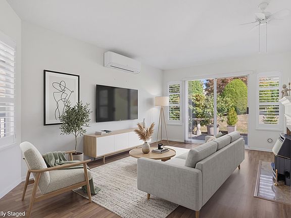 4th image of 8737 212th St #97