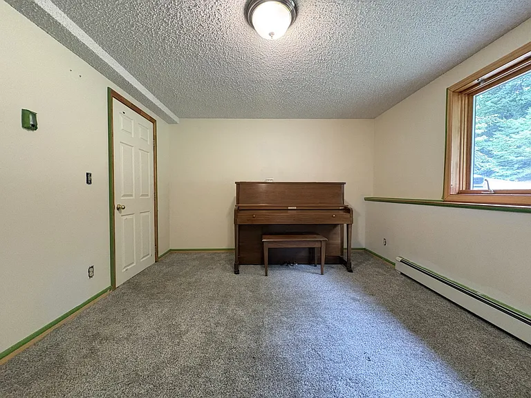 71 Summit Rd — Photo 14