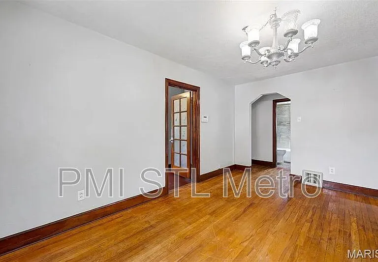 5212 Fletcher St — Photo 7