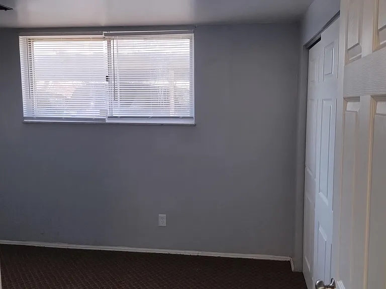 6105 Ridgeacres Dr #B — Photo 24