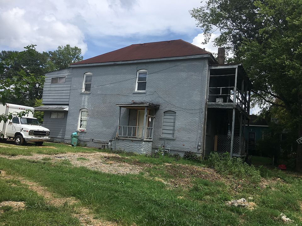 2nd image of 1510 E 12th St
