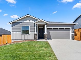 1285 Stonegate Dr #475, Eagle Point, OR 97524