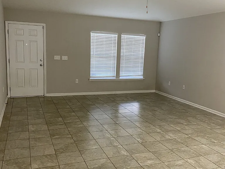 7400 Benes Trl — Photo 17
