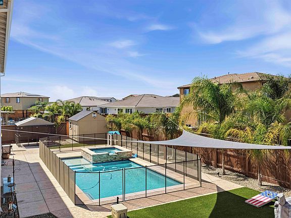 4th image of 1655 Apricot Ct