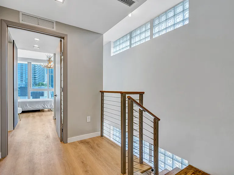 92 SW 3rd St #901 — Photo 37