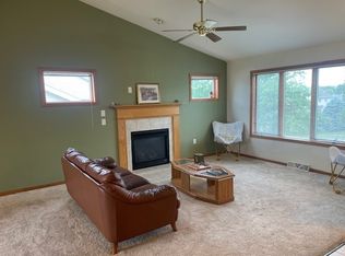 1621 Eggum Rd #1621, Mount Horeb, WI 53572