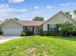 1362 Kyle Dr, Saint Charles, MO