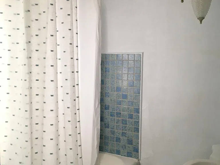 856 E Carter St #4 — Photo 11
