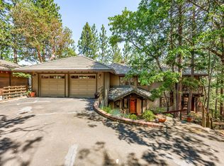 375 Ashland Loop Rd, Ashland, OR 97520