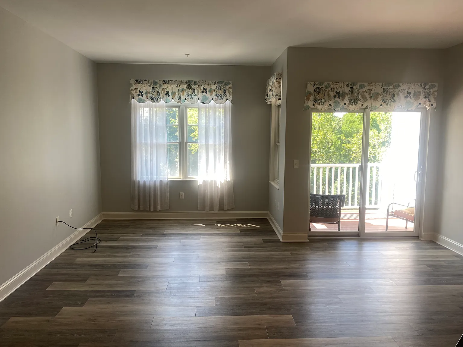 2 bed, 1093 sqft, $2,600 — Photo 4
