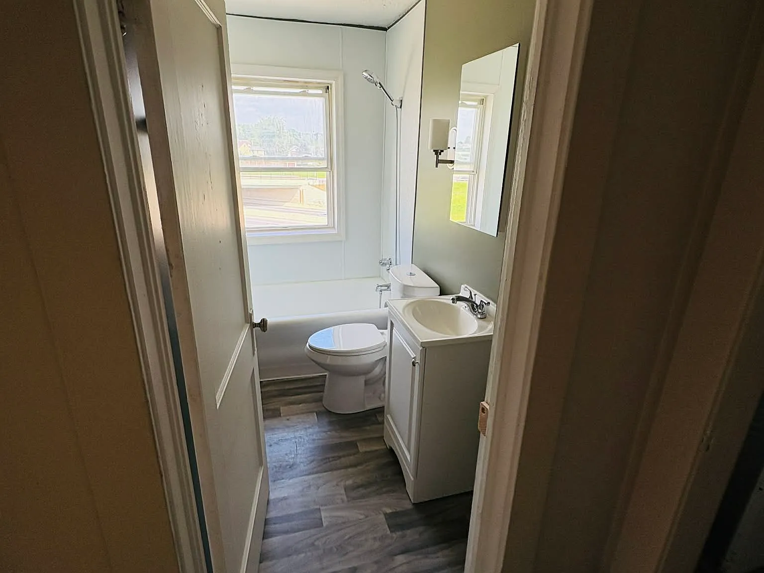 136 Park Avenue Southwest - 3 — Photo 4