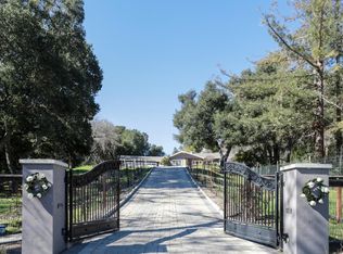 23400 Ravensbury Ave, Los Altos Hills, CA