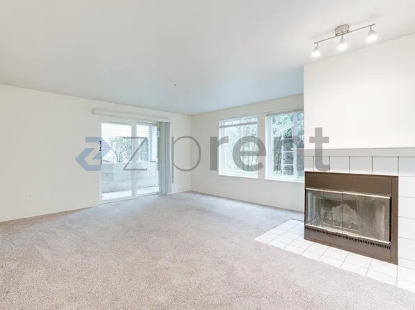 1674 118th Ave SE APT C107, Bellevue, WA 98005