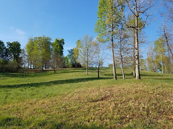 4th image of Red Bud Ln #14