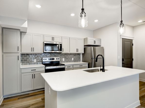 13957 Royal Park Dr #29-303