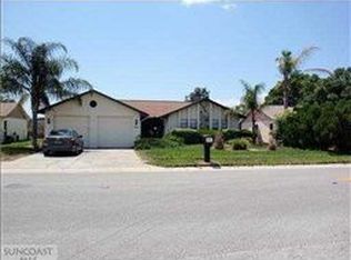 7100 Orchid Lake Rd, New Port Richey, FL 34653