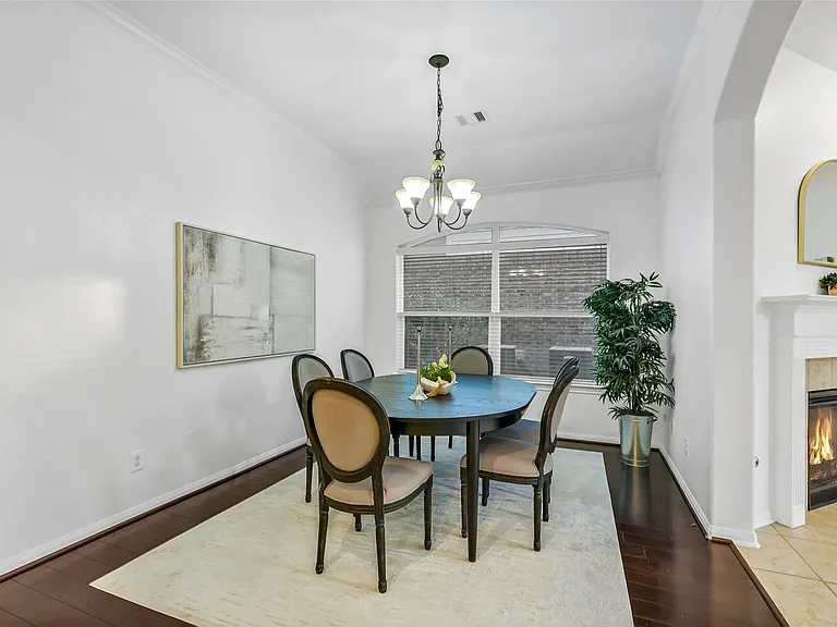 7014 Spruce View Ct — Photo 8