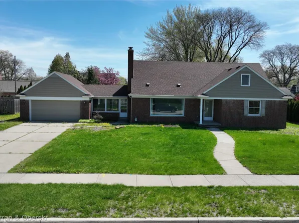 500 Brentwood Dr, Dearborn, MI 48124