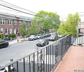 Rented by Chous Realty Group Inc