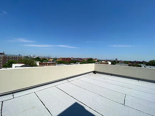 Rented by Level Group | media 6