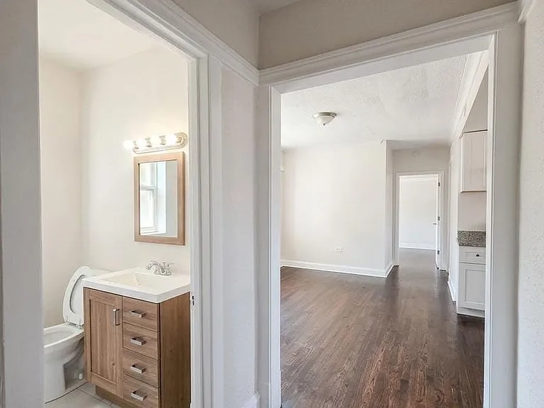 3636 W Iowa St #1R — Photo 3