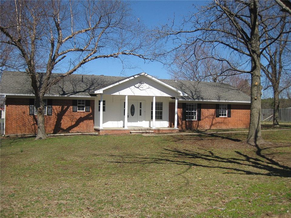 1st image of 330 Willow Ave