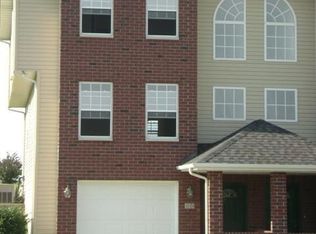 126 Empson Dr, Valmeyer, IL 62295