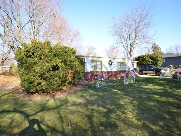 1242 West Court STREET, Whitewater, WI 53190