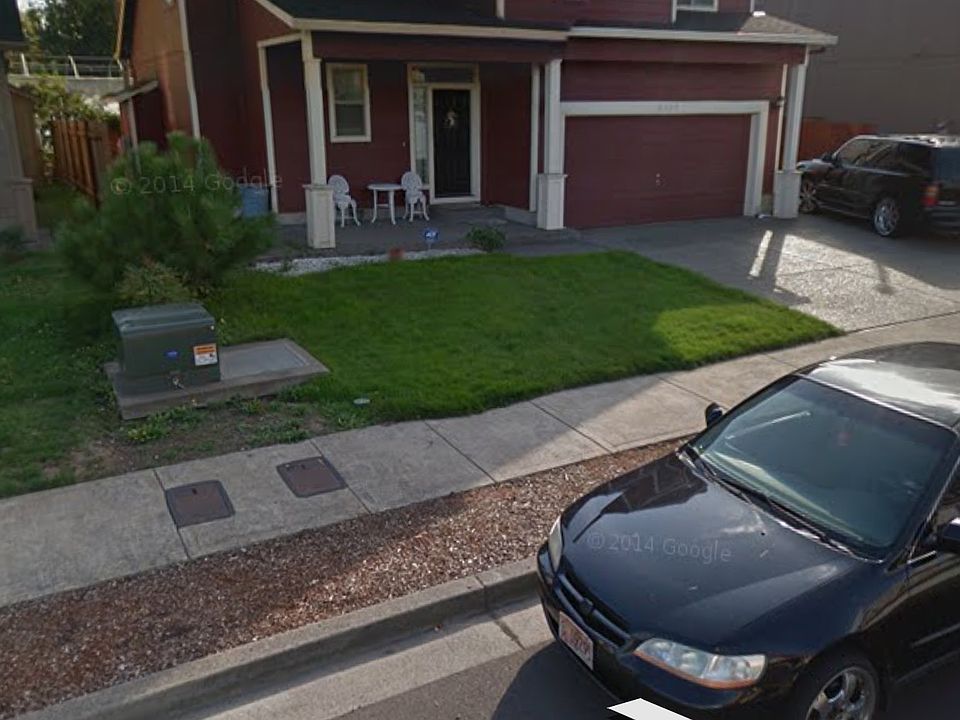 2nd image of 4528 Nicholas Ct NE