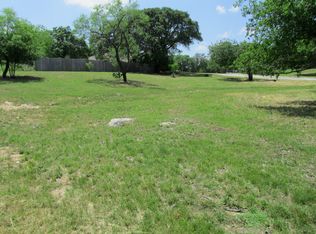 1 Flag Creek Spur, Llano, TX 78643