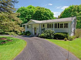 1460 Van Antwerp Rd, Niskayuna, NY 12309