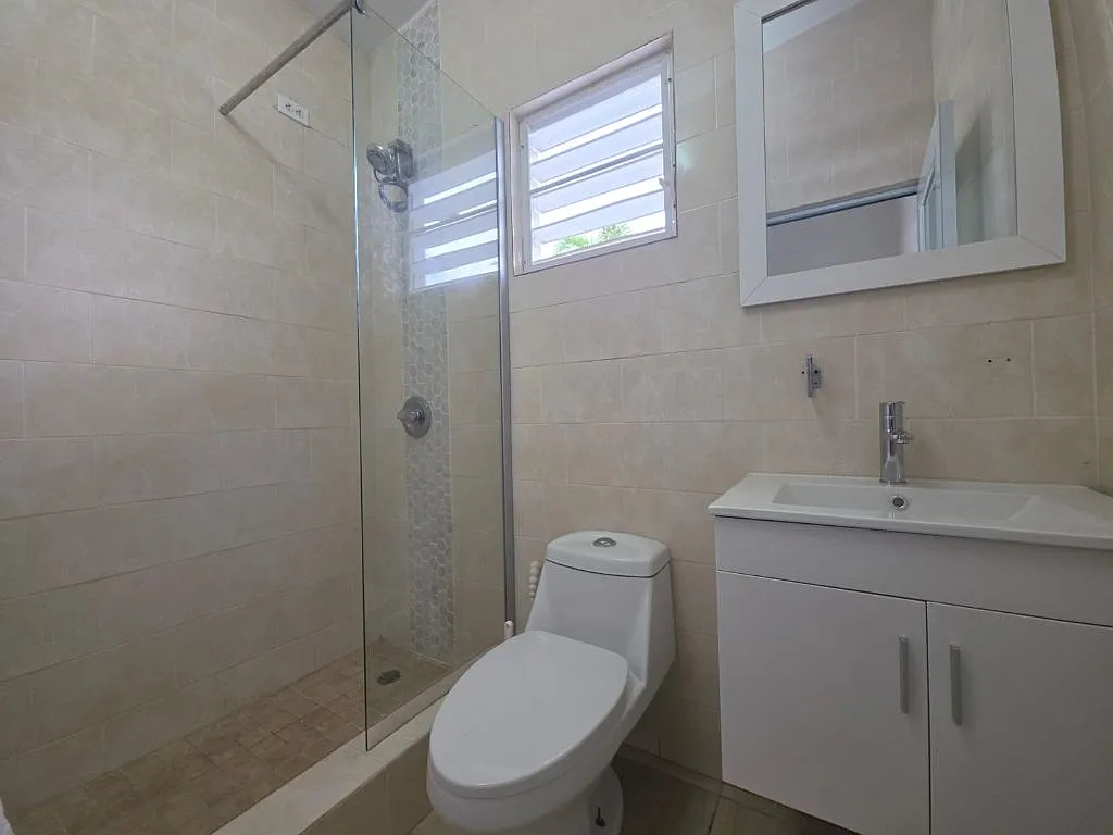 1 bed, 1.0 bath, 300 sqft, $900 — Photo 4
