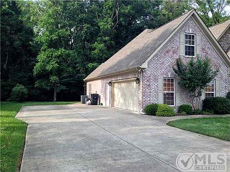 4th image of 3428 Deerview Dr