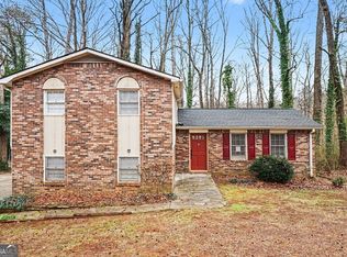 126 W Jousters Ln NW, Lawrenceville, GA 30044