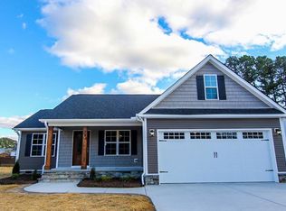 582 Peedin Ave, Pine Level, NC 27568