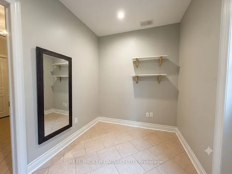 5 Twinberry Cres #LOWER — Photo 14