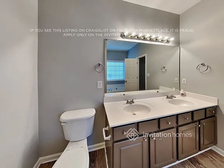 2015 Towne Park Dr — Photo 14