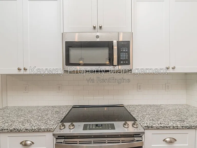 319 Sumac Trl — Photo 12
